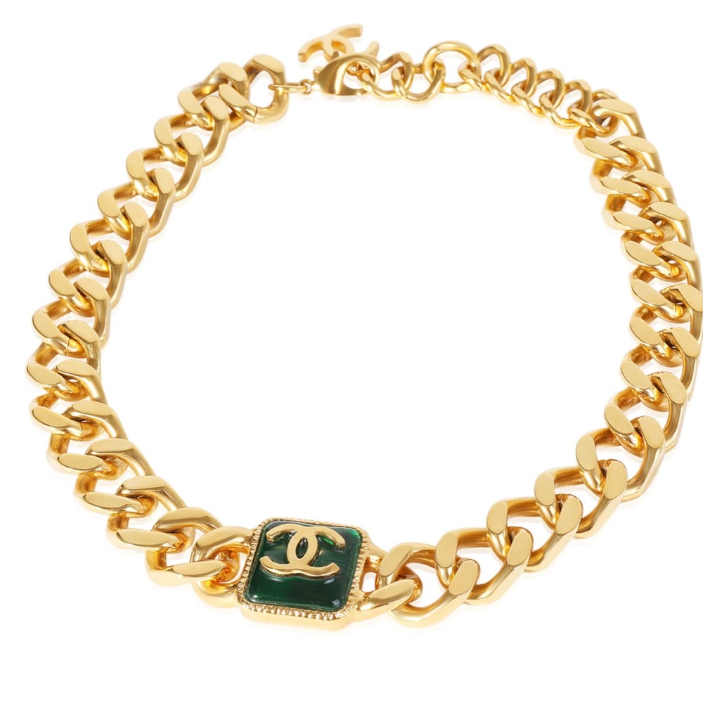 ✨💚Gorgeous Chanel 2020 Resin CC Curb Link Choker Gold Tone Necklace💚✨